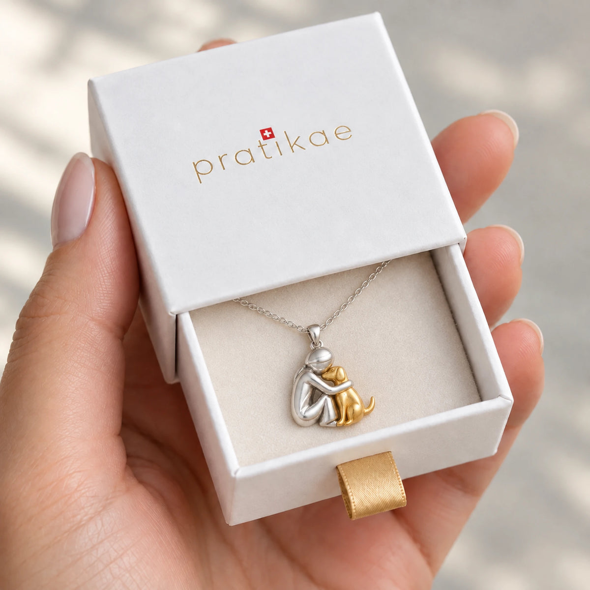 Collier Étreinte Éternelle