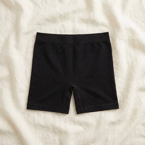 Short noir