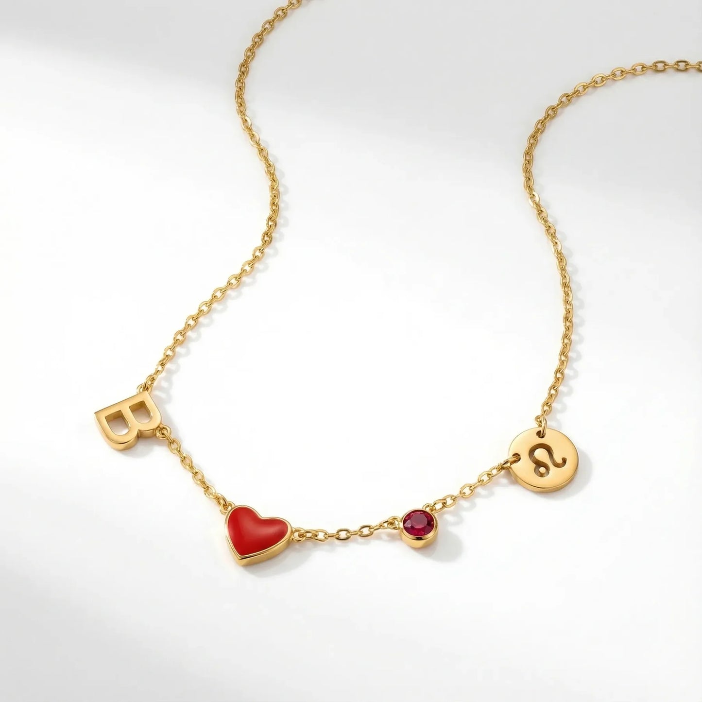 COLLIER INITIALE EN FORME DE CŒUR