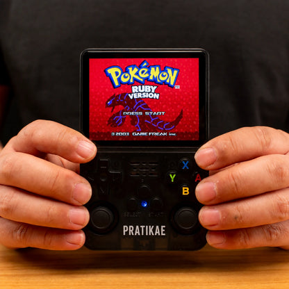 PRATIKAE ONE — Console de jeux rétro