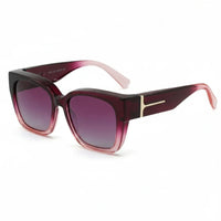 Prune rubis Cross