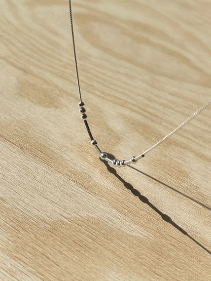 Collier en code Morse
