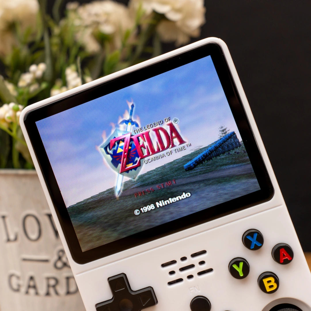 PRATIKAE ONE — Console de jeux rétro