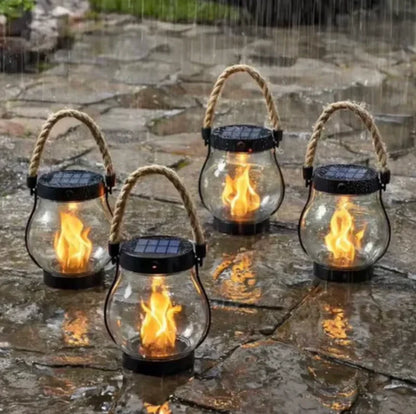 Lanterne solaire à effet flamme réaliste