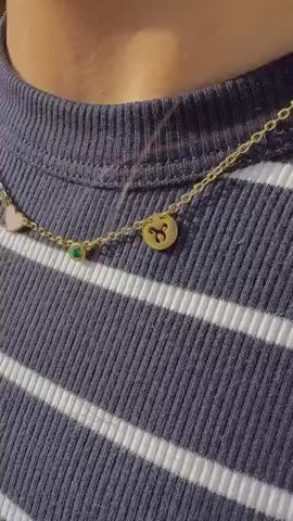 COLLIER INITIALE EN FORME DE CŒUR